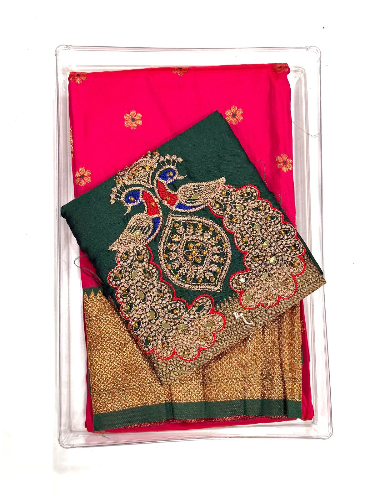 Kalanjali Paithani – Contrast