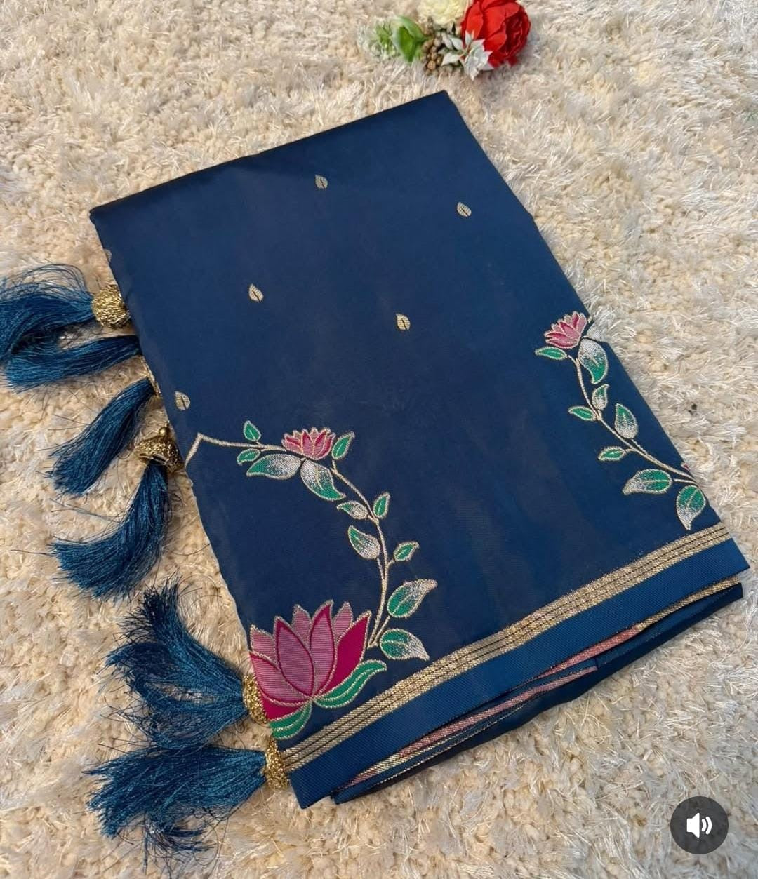 Rajkamal Paithani