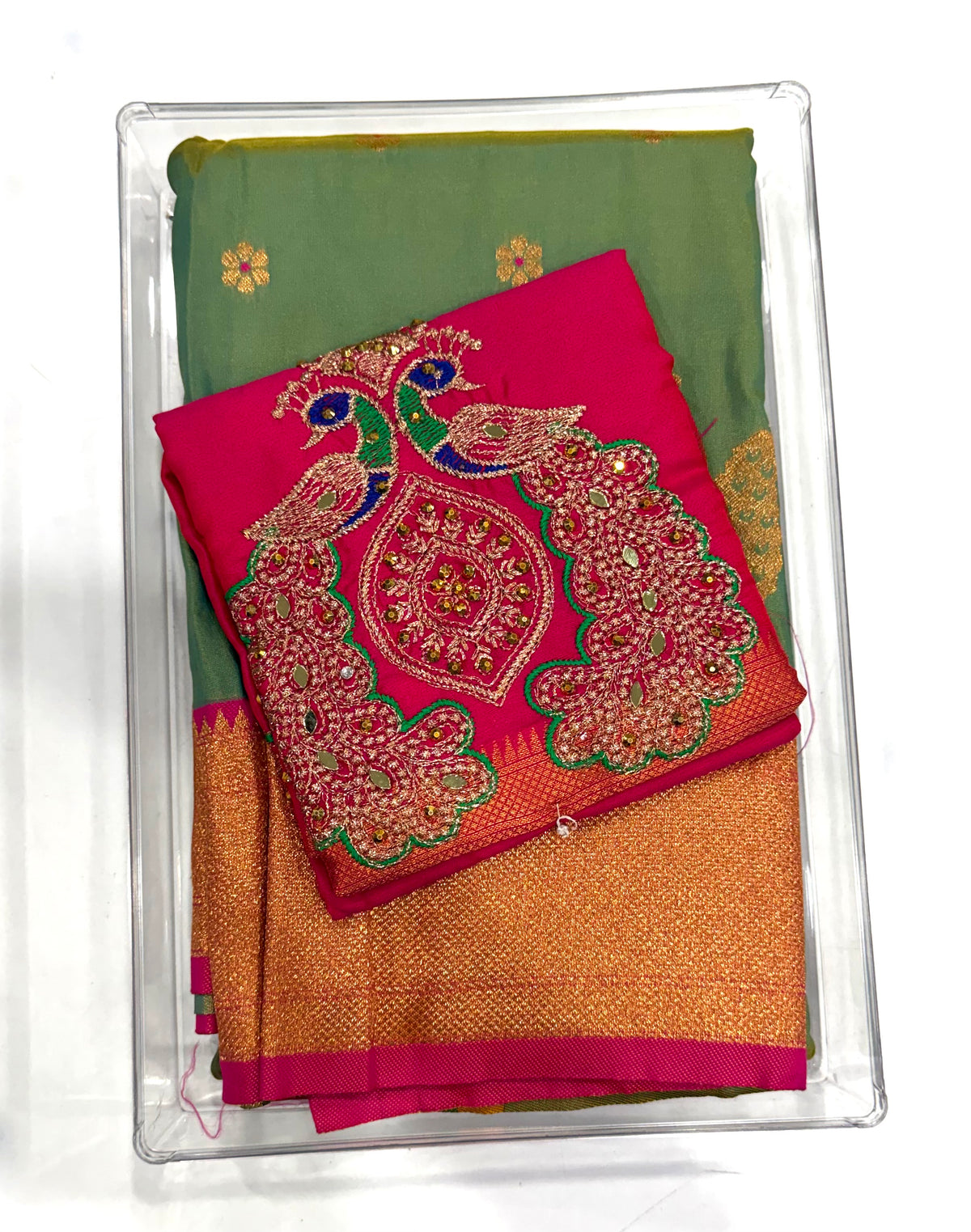 Kalanjali Paithani – Contrast