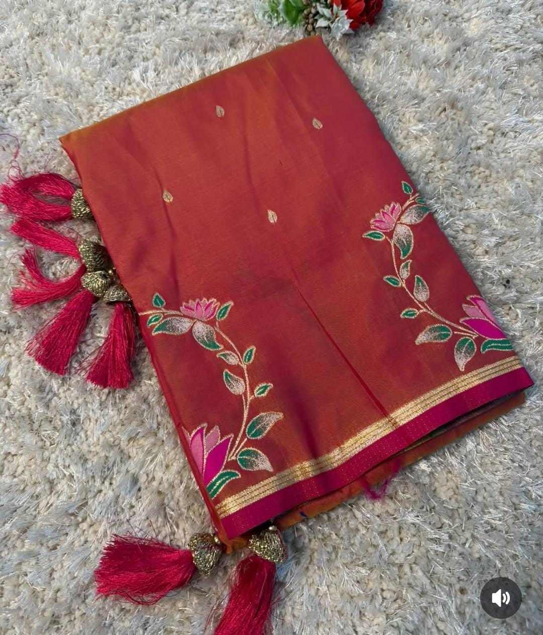 Rajkamal Paithani